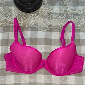 Victoria Secret Vibrant Pink Women's Bra 36C NWOT